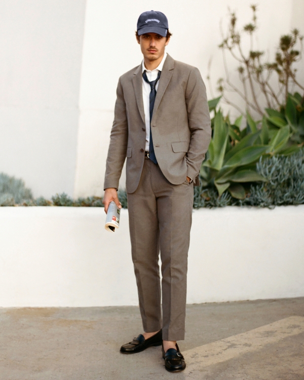 The A&F Collins Slim Linen-Blend Blazer, Gray-brown view 2