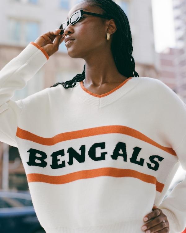 Cincinnati Bengals LuxeLoft V-Neck Sweater, Cream view 2